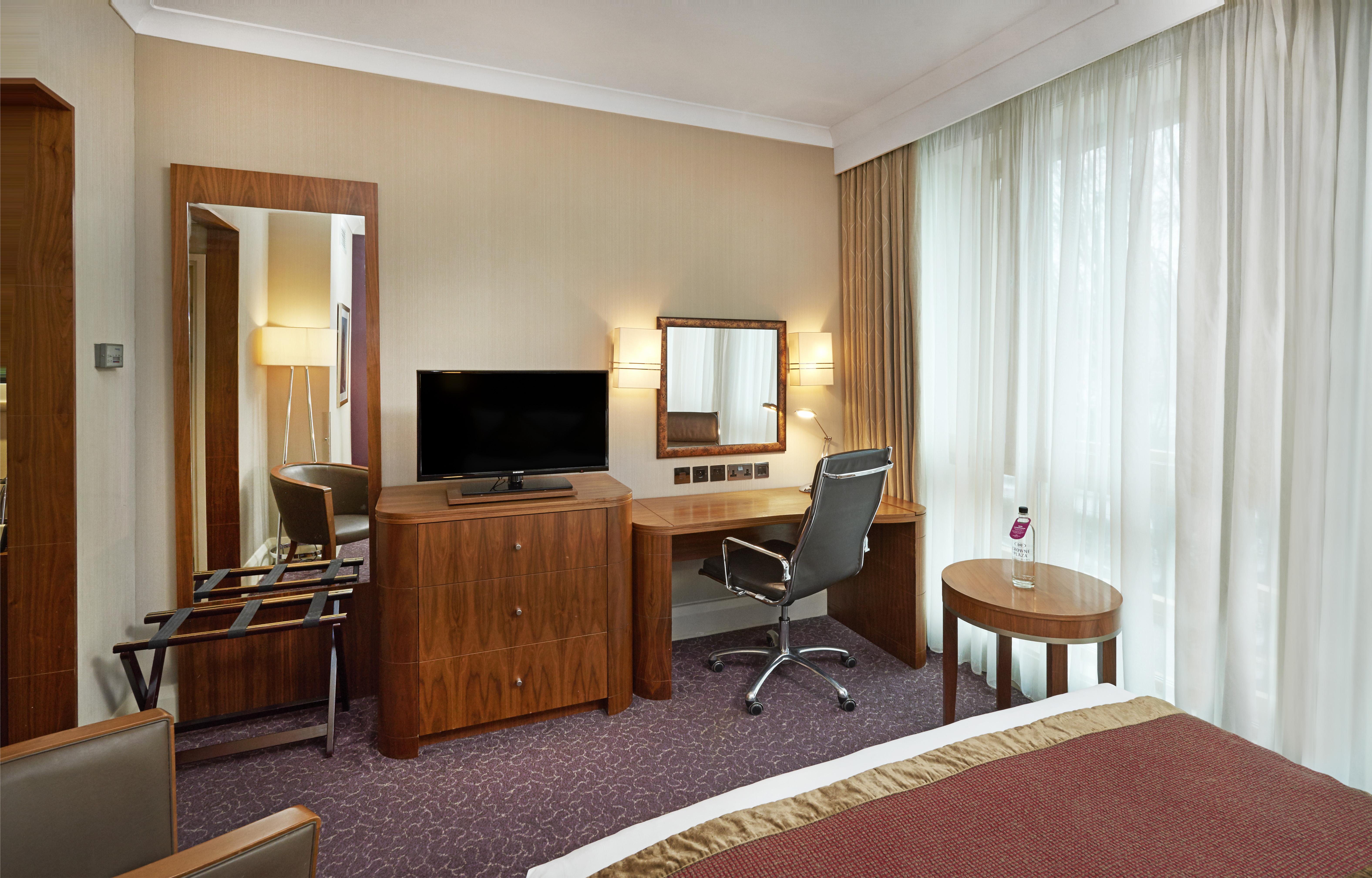 Crowne Plaza London Ealing By Ihg Hotell Eksteriør bilde