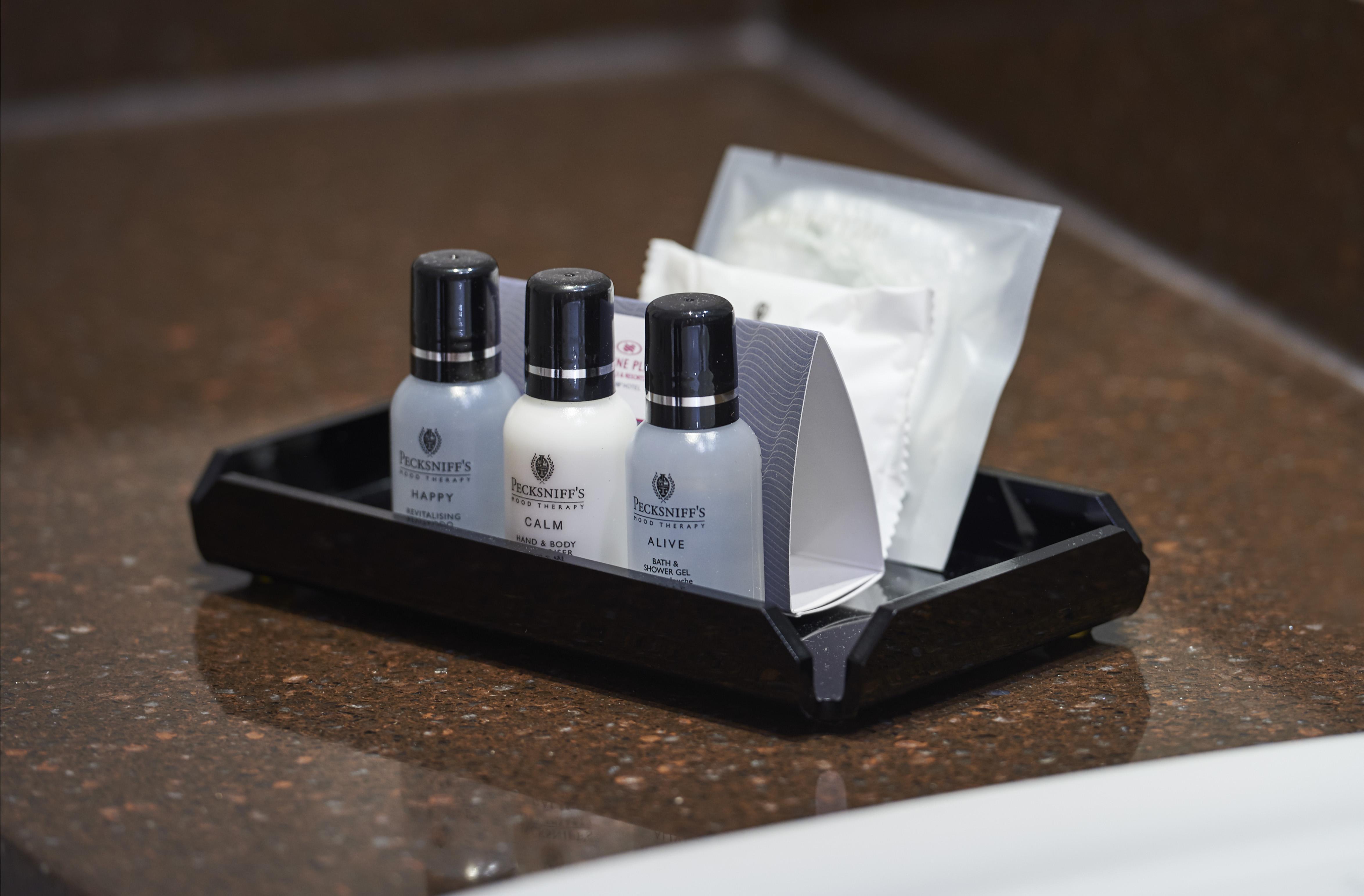 Crowne Plaza London Ealing By Ihg Hotell Eksteriør bilde