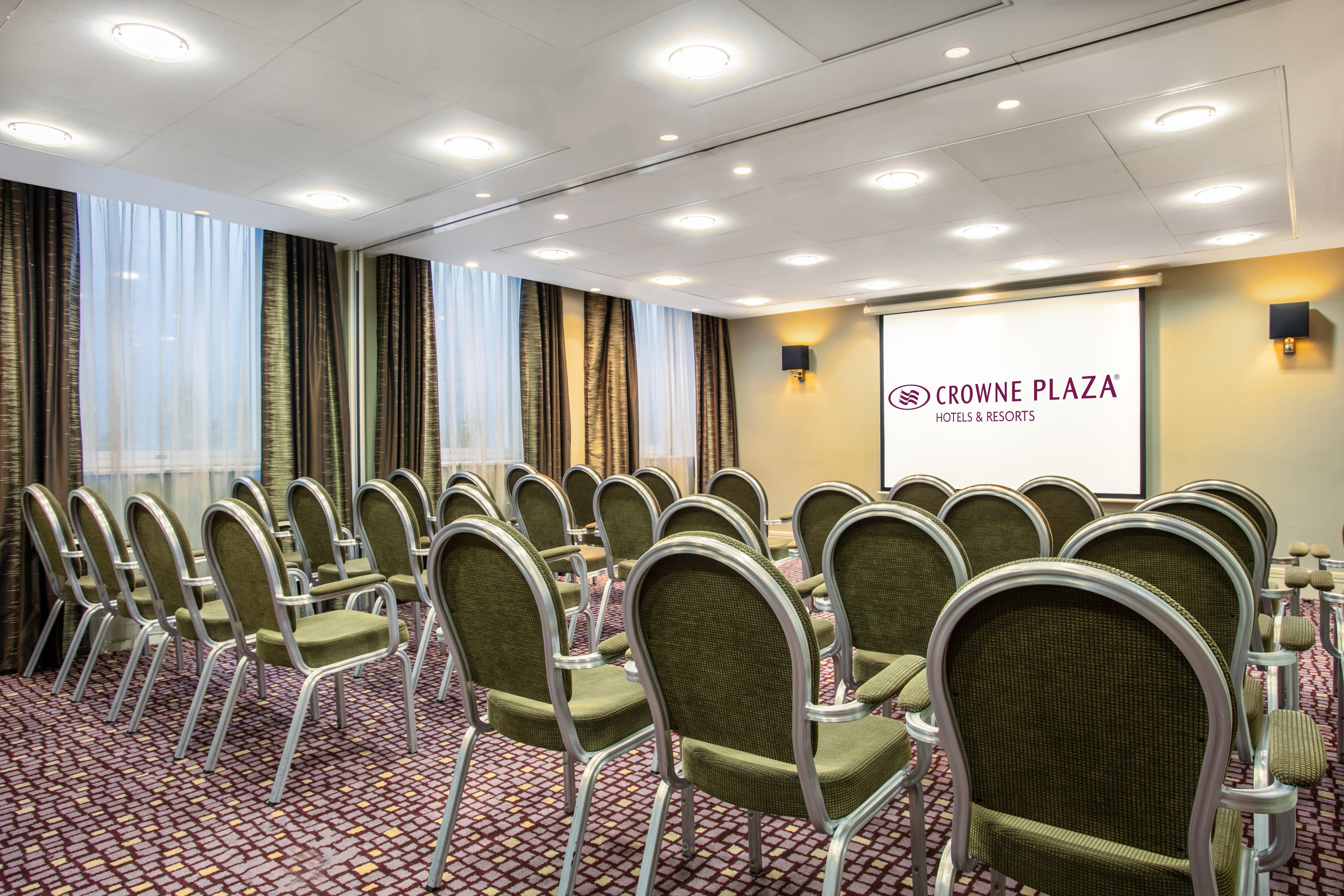 Crowne Plaza London Ealing By Ihg Hotell Eksteriør bilde