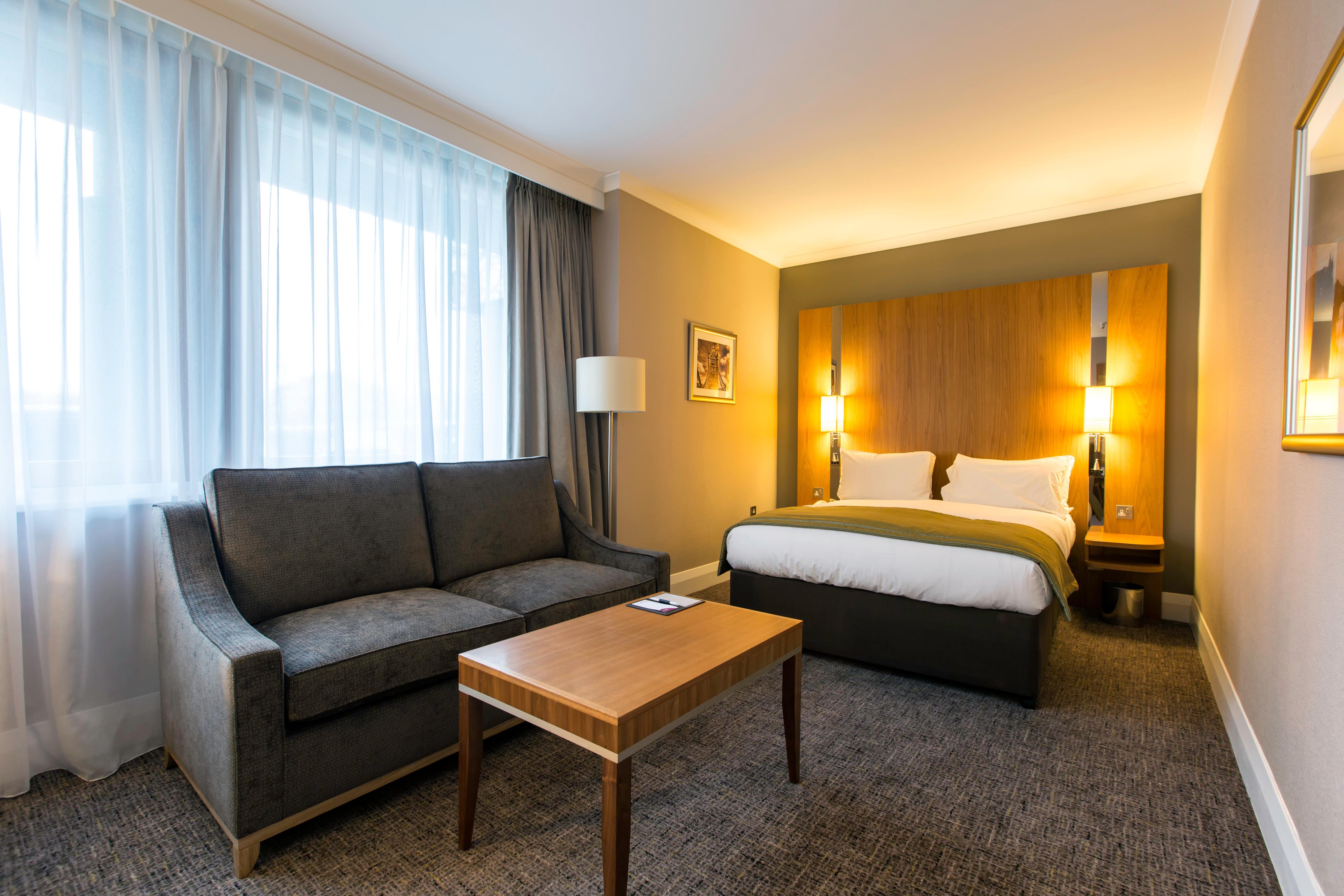 Crowne Plaza London Ealing By Ihg Hotell Eksteriør bilde