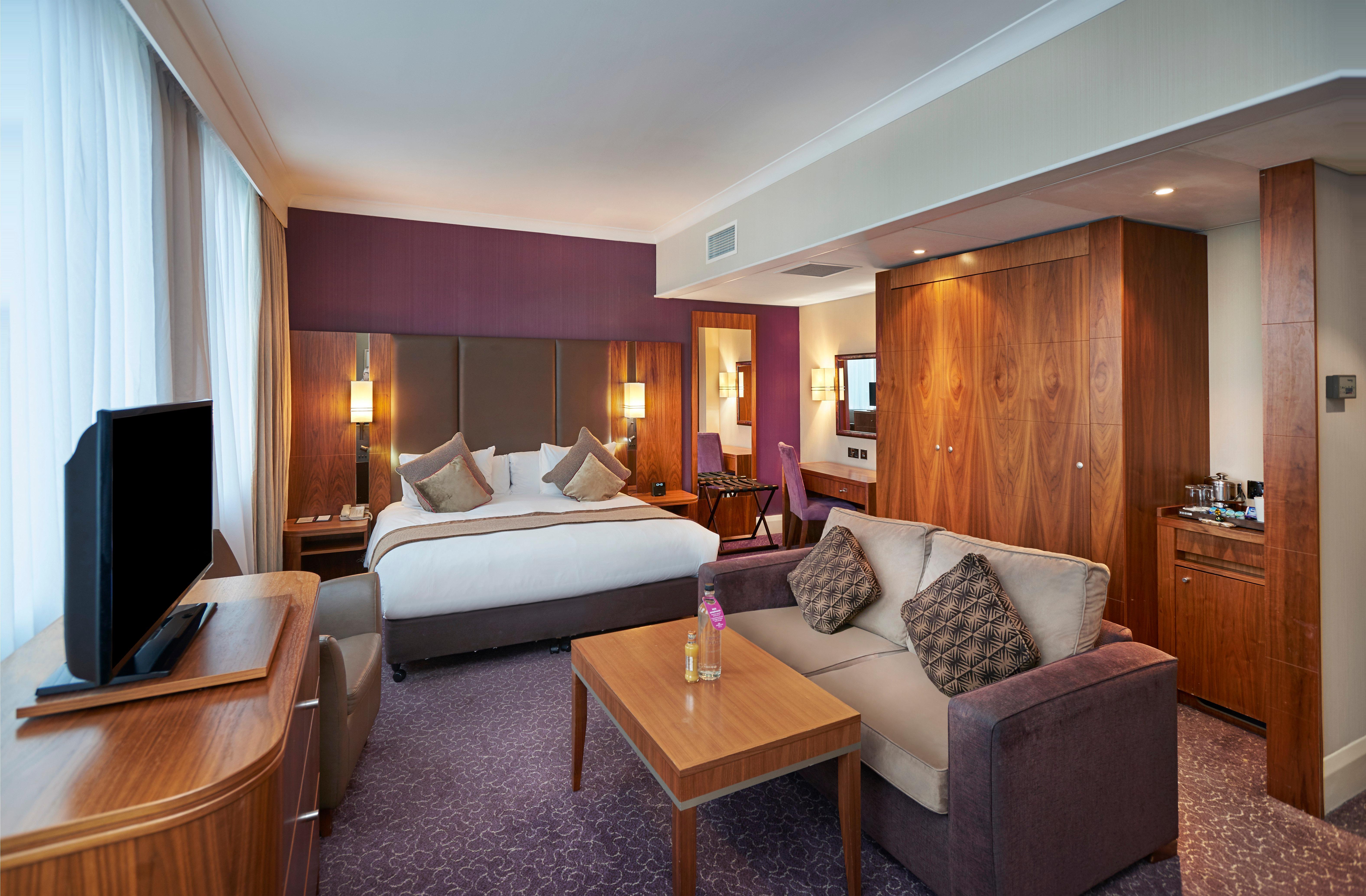 Crowne Plaza London Ealing By Ihg Hotell Eksteriør bilde