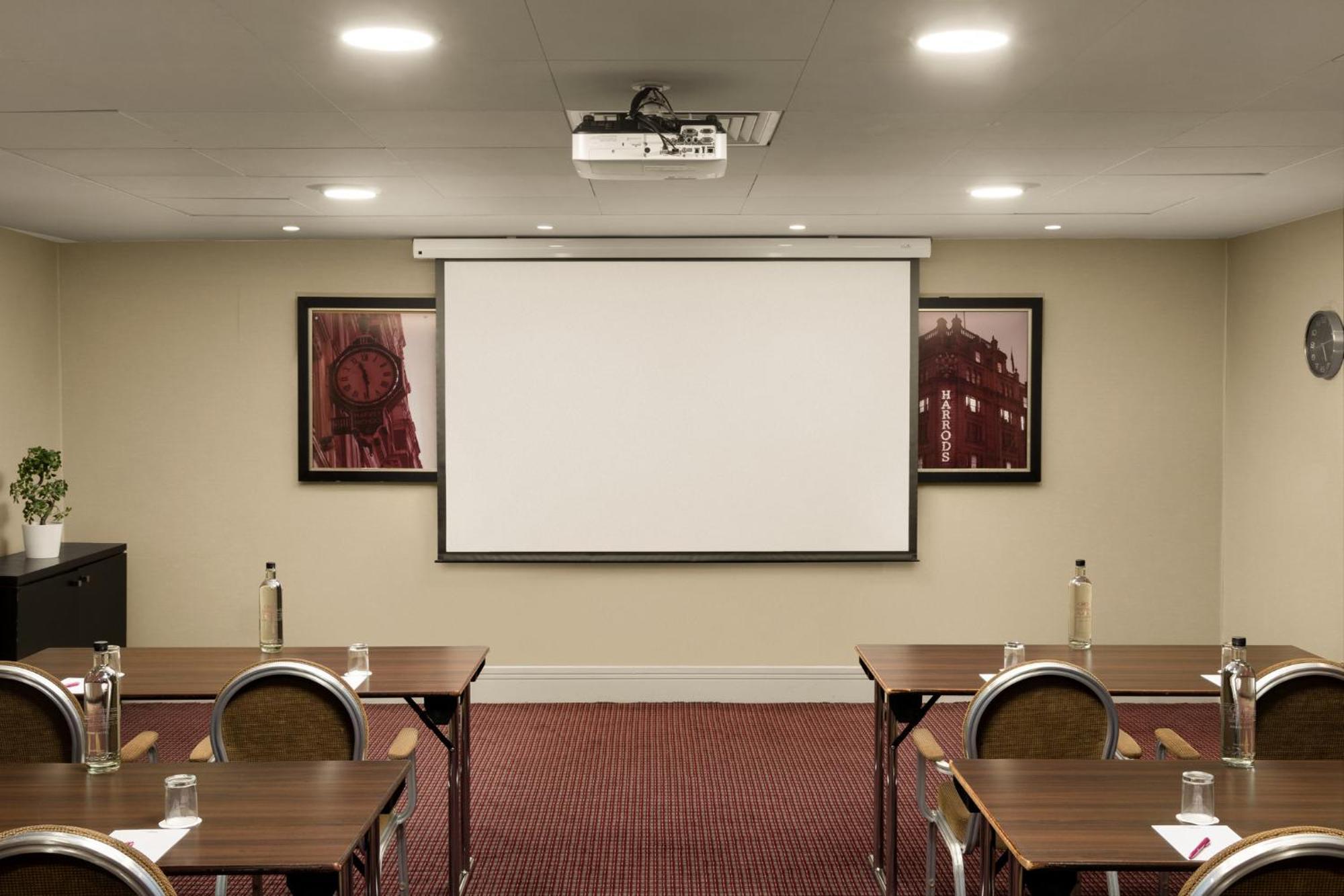 Crowne Plaza London Ealing By Ihg Hotell Eksteriør bilde