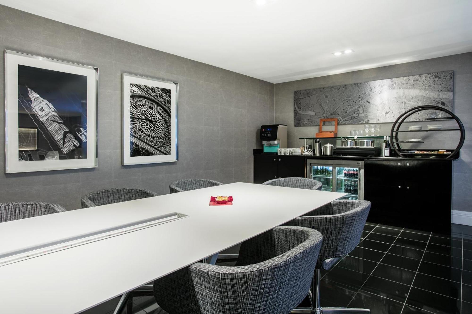 Crowne Plaza London Ealing By Ihg Hotell Eksteriør bilde
